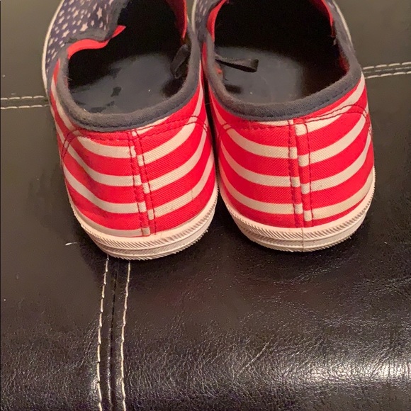 Shoes - Picture 3 of 5